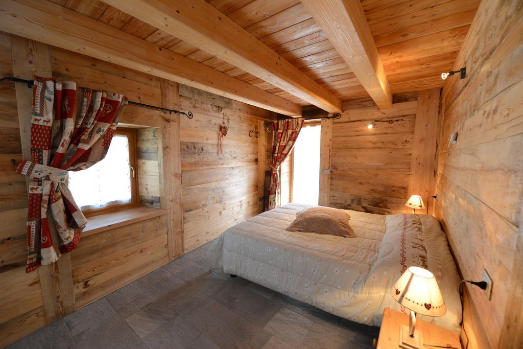 Vieilles Maisons D'Introd Habitación foto